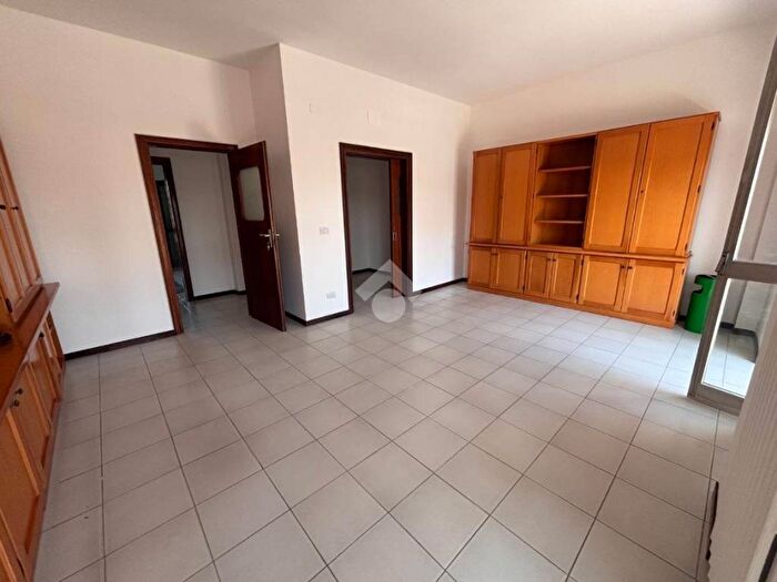 Appartamento con 5 locali in affitto in Via dei salesiani, Salesiani Caliò, Lecce