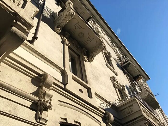 Appartamento trilocale in affitto in Via Maiocchi, Milano