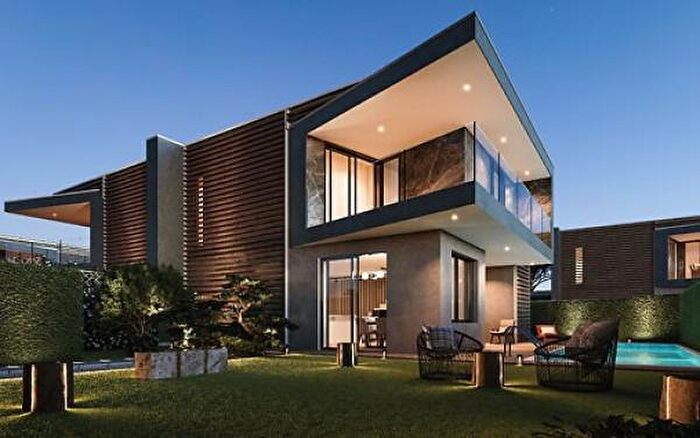 Casa con 5 locali in vendita in Via Ciro Menotti, Carate Brianza