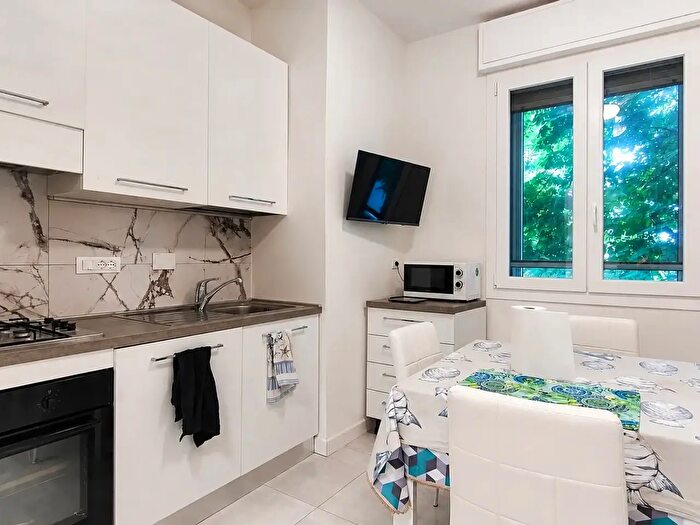 Appartamento trilocale in affitto in Via Donato Creti, Bologna