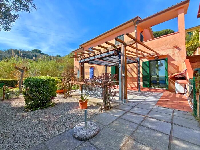 Appartamento trilocale in vendita in Rio