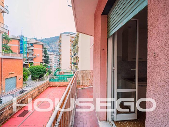 Appartamento monolocale in affitto in Via San Felice, Molassana, Genova