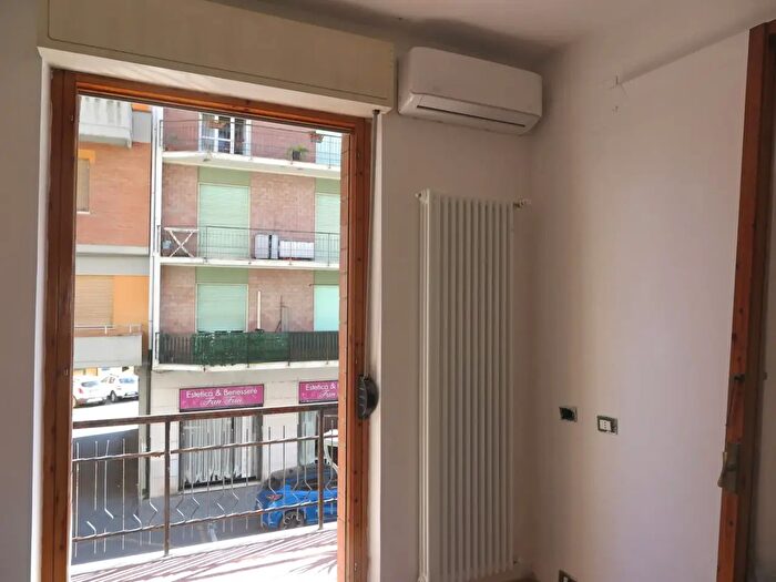 Appartamento quadrilocale in vendita in Via Landinelli, Sarzana