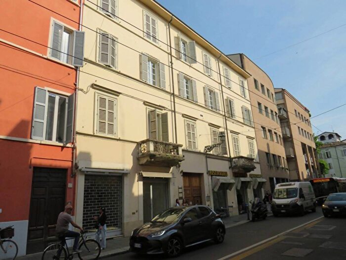 Appartamento trilocale in affitto in Strada Nino Bixio, Parco Ducale Oltretorrente, Parma