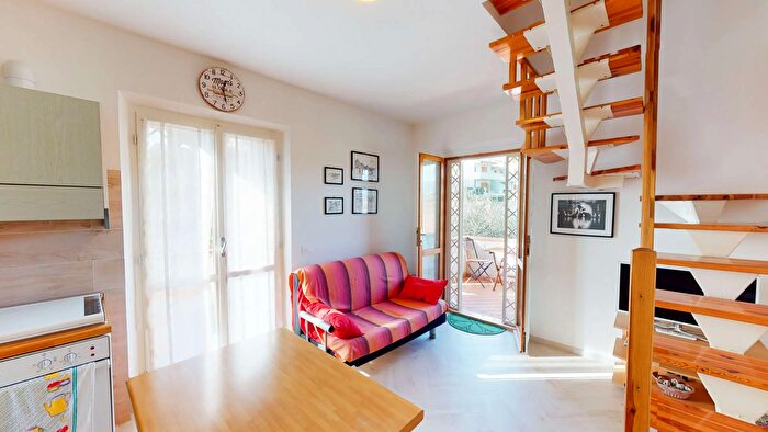 Appartamento trilocale in vendita in Via Fonte Antica, Numana