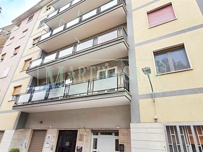 Appartamento trilocale in vendita in Via Alfredo Fighera, Martina Franca