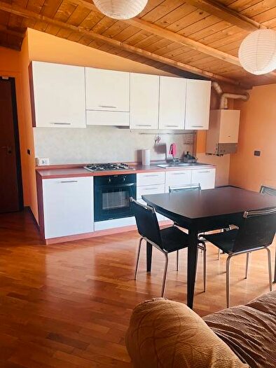 Appartamento bilocale in affitto in Via Giuseppe Giacosa, Sant'Eufemia Caionvico, Brescia