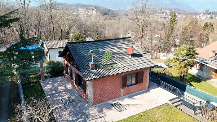 Casa quadrilocale in vendita in Strada Biellese, Trana