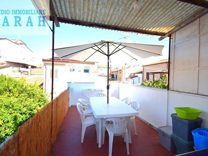 Appartamento quadrilocale in affitto in Via Machiavelli, Viareggio