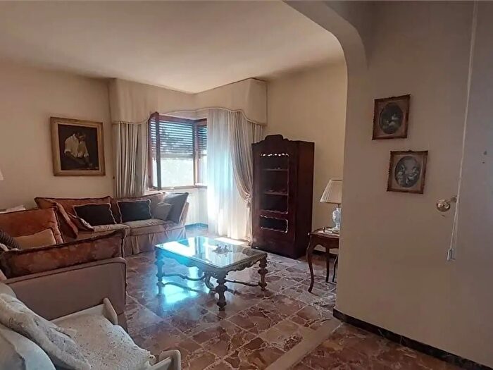Appartamento con 5 locali in vendita in Pisa