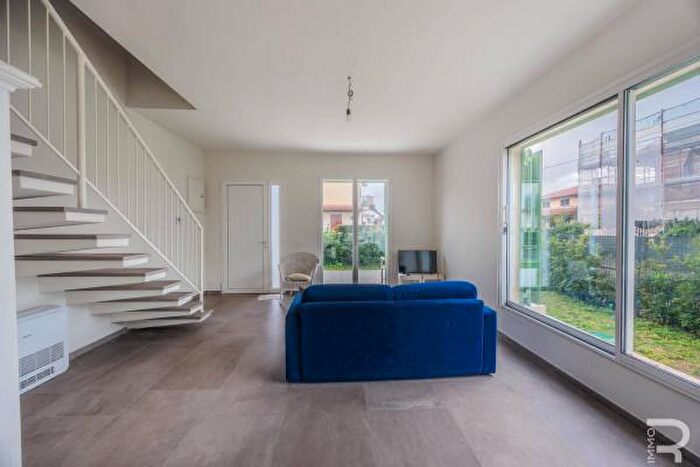 Case in Vendita e in Affitto - 3