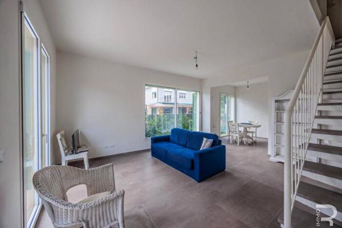 Casa con 6 locali in vendita in Via Stipeto, Pietrasanta