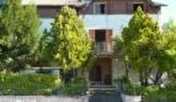 Casa con 20 locali in vendita in Via Cerquatti Cingoli MC Italia Cingoli, Cingoli