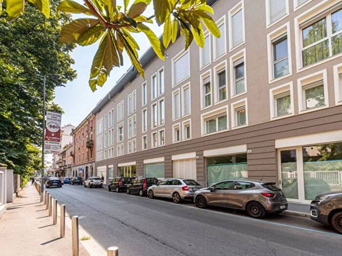 Appartamento bilocale in affitto in Via Popoli Uniti, Rovereto, Milano