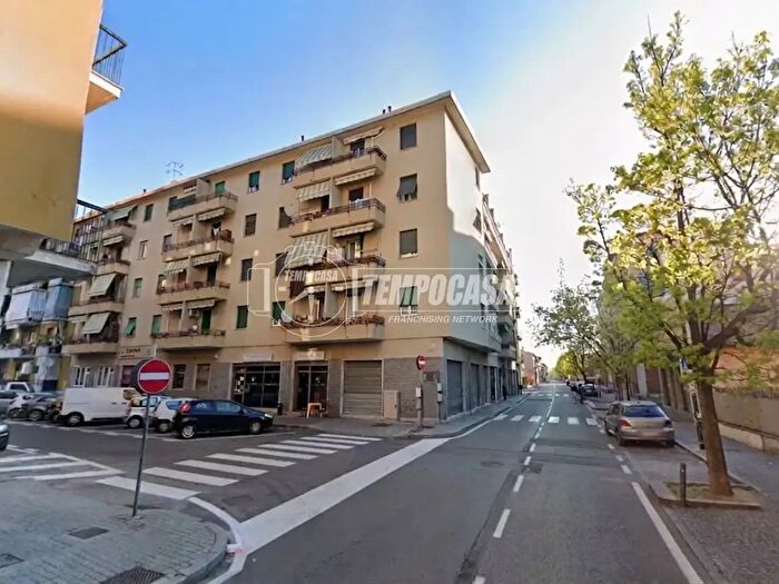 Appartamento trilocale in vendita in Via Tripoli, Paderno Dugnano