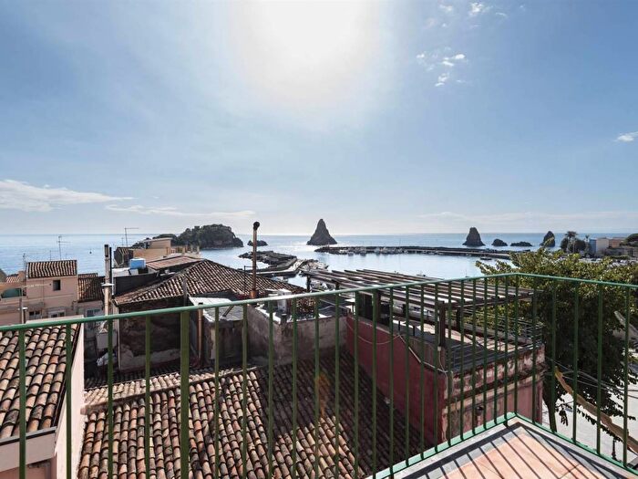 Appartamento bilocale in affitto in Centro, Aci Castello