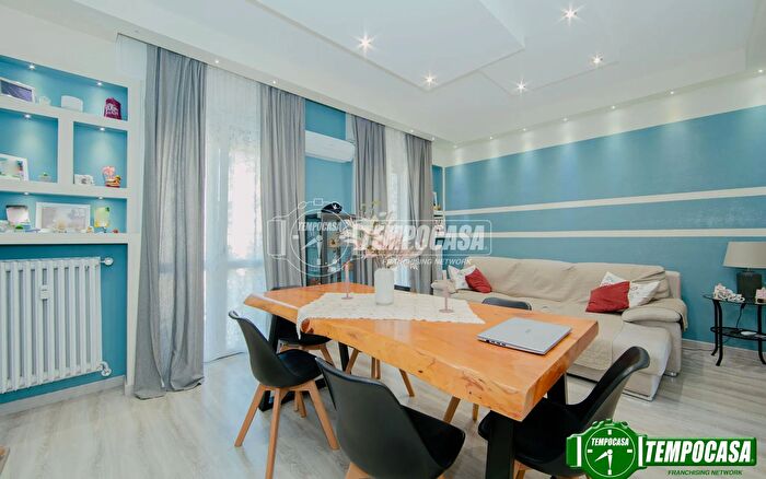 Appartamento trilocale in vendita in Viale della Repubblica, Voghera