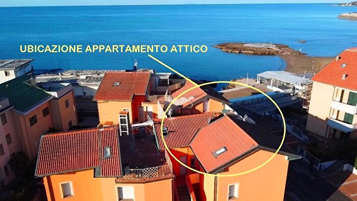Appartamento quadrilocale in vendita in Rosignano Marittimo