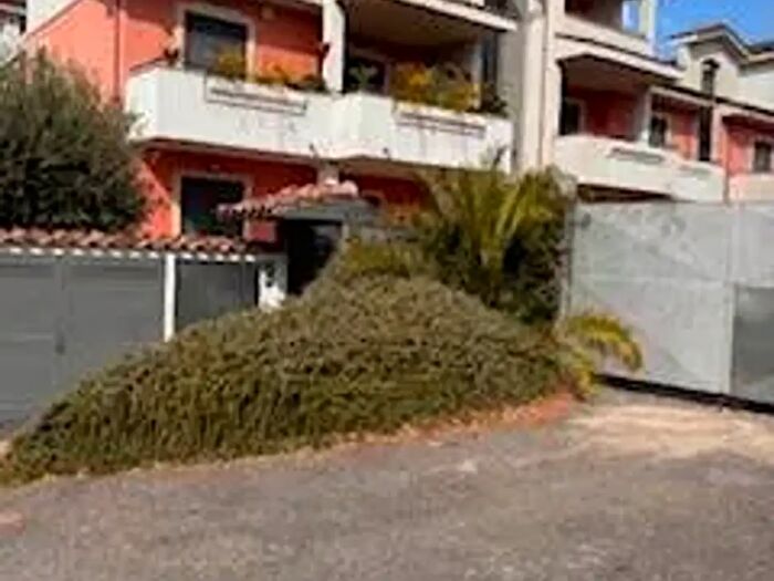 Casa trilocale in vendita in Via Carlo Tincani, Roma