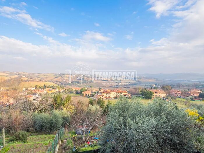 Appartamento trilocale in vendita in Borgo di Sopra, Corinaldo