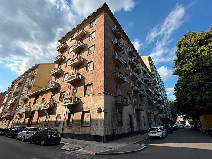 Appartamento trilocale in vendita in Via Rovigo bis, Torino
