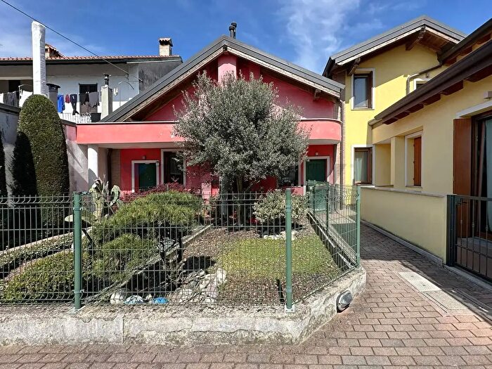 Casa trilocale in vendita in Concorezzo