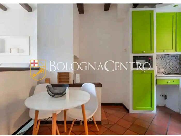 Appartamento bilocale in vendita in Via Giuseppe Massarenti, Bologna