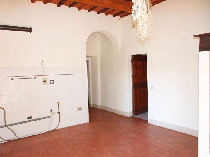 Appartamento bilocale in affitto in Via Citerna, Carmignano