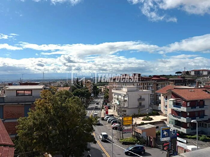 Appartamento bilocale in vendita in Via Antonio Gramsci, Gravina Di Catania