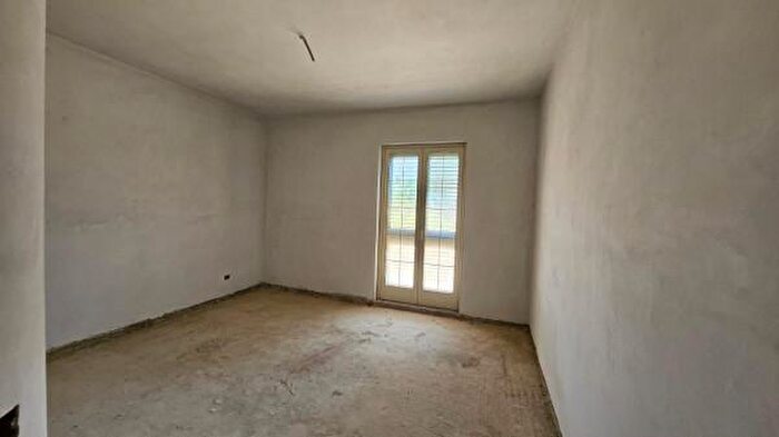 Appartamento trilocale in vendita in Contrada Vallebruca, SantAgata Di Militello