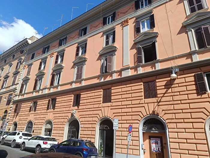 Appartamento quadrilocale in vendita in Via di Porta Labicana Roma, Roma