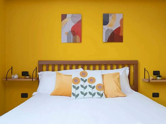 Appartamento monolocale in affitto in Via Casella, Milano