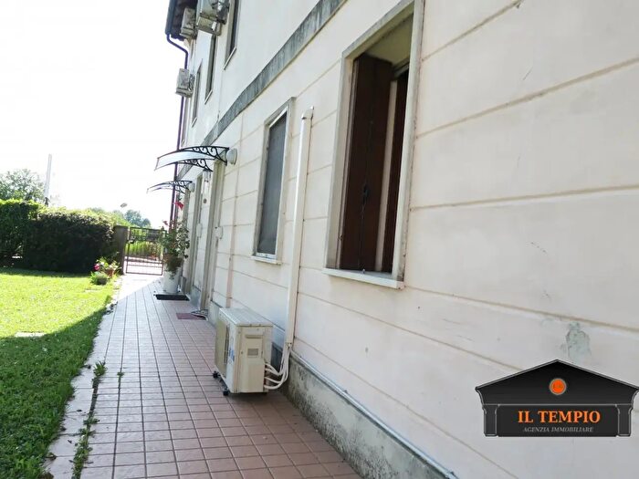 Appartamento quadrilocale in affitto in Strada Marosticana, Vicenza