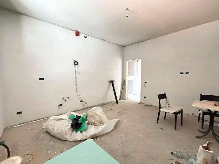 Appartamento trilocale in vendita in Via del Ponte alle Mosse, Firenze