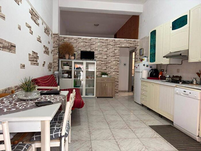 Appartamento bilocale in affitto in Via Giambattista Madia, Catanzaro Lido, Catanzaro