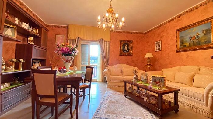 Appartamento con 5 locali in vendita in Via Pietro Nenni I Traversa, Scordia