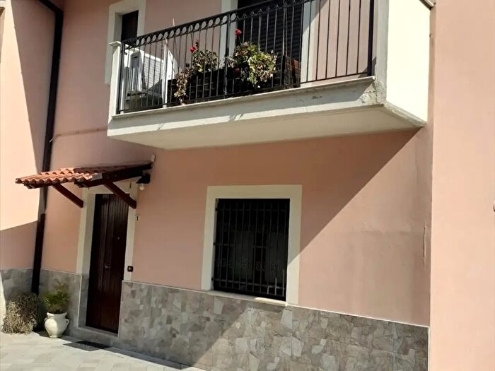 Casa con 8 locali in vendita in Via Castello, Torre De Passeri