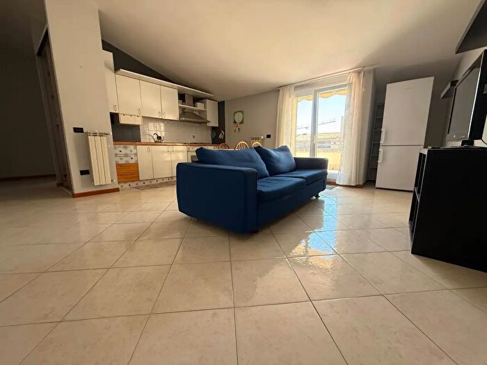 Appartamento bilocale in vendita in Vicolo Reame di Napoli, Caserta