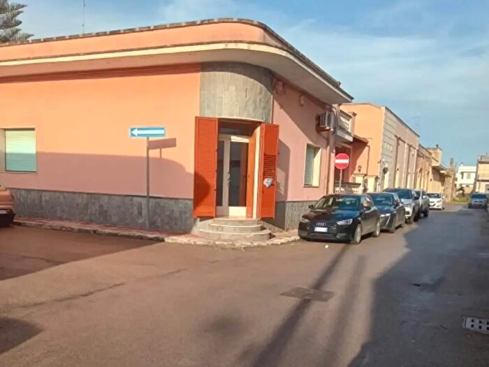 Casa con 5 locali in vendita in Cellino San Marco