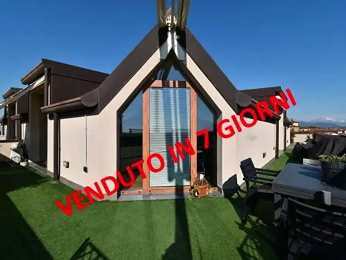 Appartamento quadrilocale in vendita in Via Filanda, Sulbiate