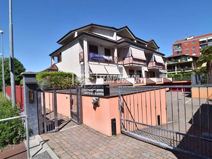 Case in Vendita e in Affitto - 3