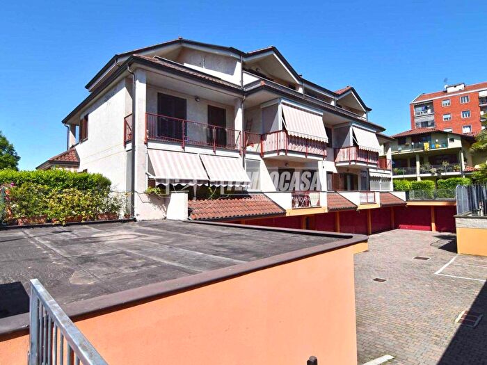 Case in Vendita e in Affitto - 2