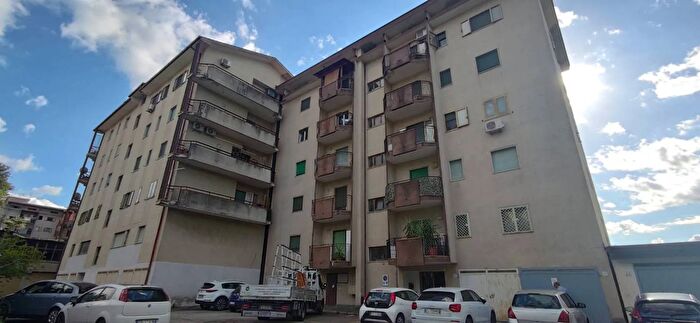 Appartamento trilocale in vendita in Via Costantino Mortati Castiglione Cosentino, Castiglione Cosentino