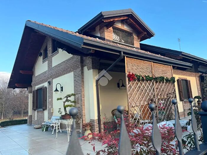 Casa quadrilocale in vendita in Via Caravaggio, Bruino