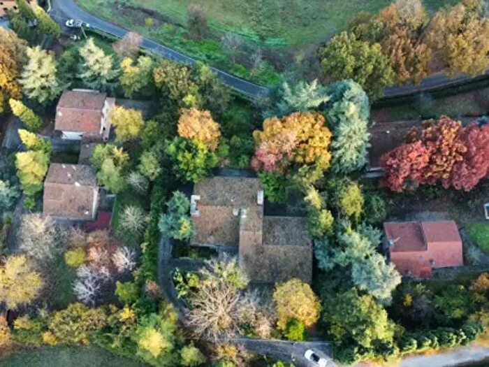 Casa con 6 locali in vendita in Via Pareto, Albinea