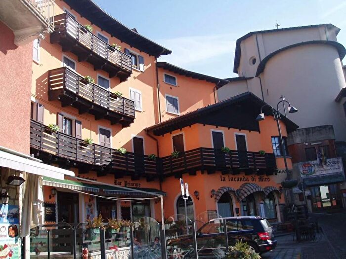 Appartamento bilocale in affitto in Piazza Garibaldi, Centro, Barzio