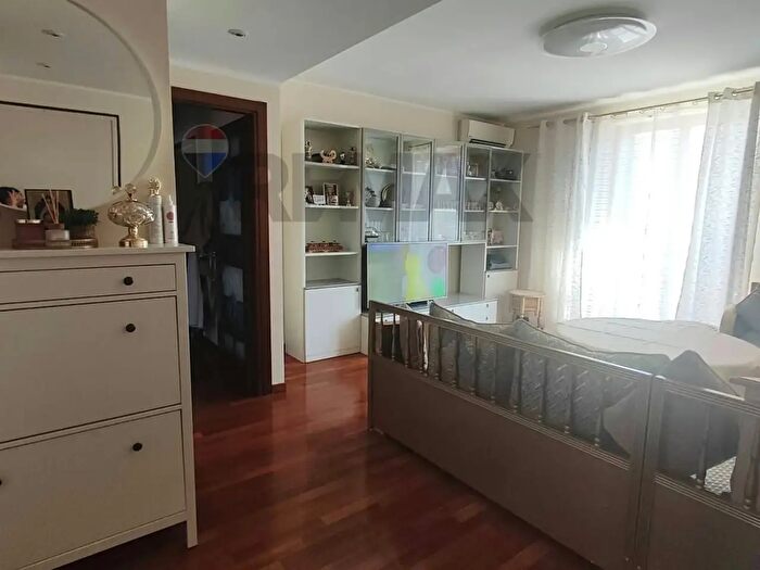 Appartamento trilocale in vendita in Via Rocca, Presezzo