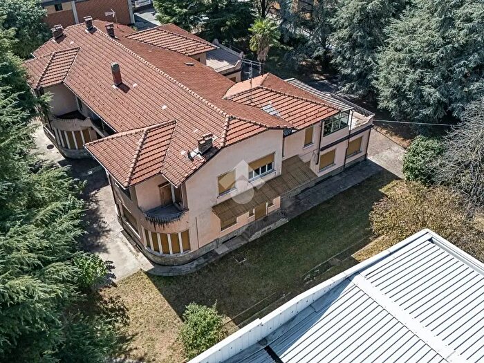 Casa quadrilocale in vendita in Via Maria Bricca, Collegno