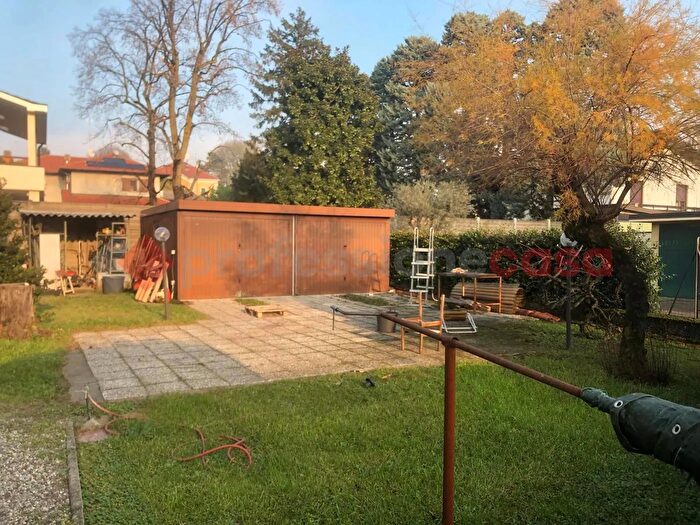 Case in Vendita e in Affitto - 2