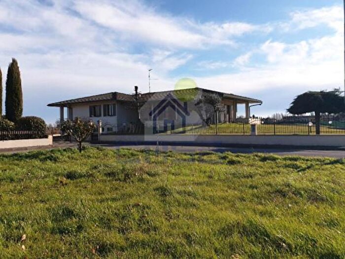 Casa con 5 locali in vendita in Seniga Via G B Ferrari, Seniga